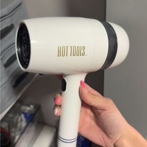 Hot Tools White Hair Dryer